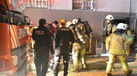 Çıkan yangın apartman sakinlerini sokağa döktü #Çerkezköy